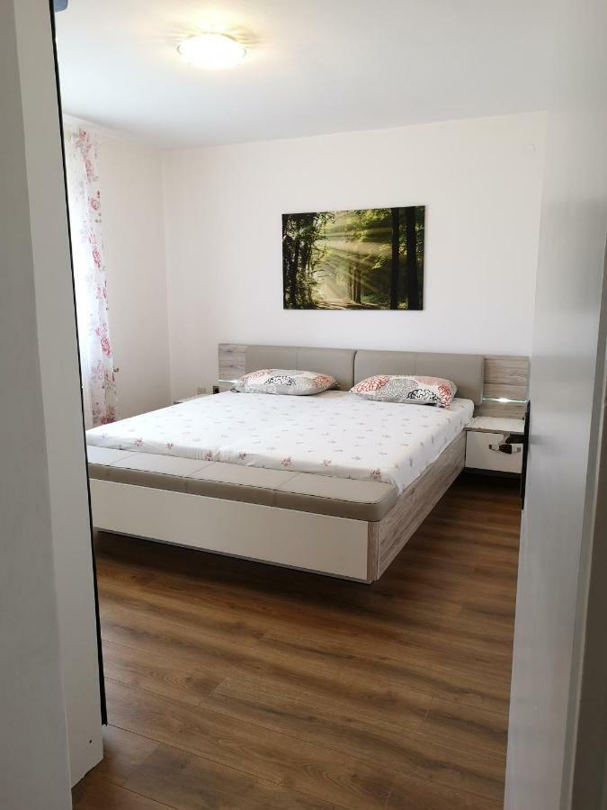 Apartments Nikola Krk Town Buitenkant foto